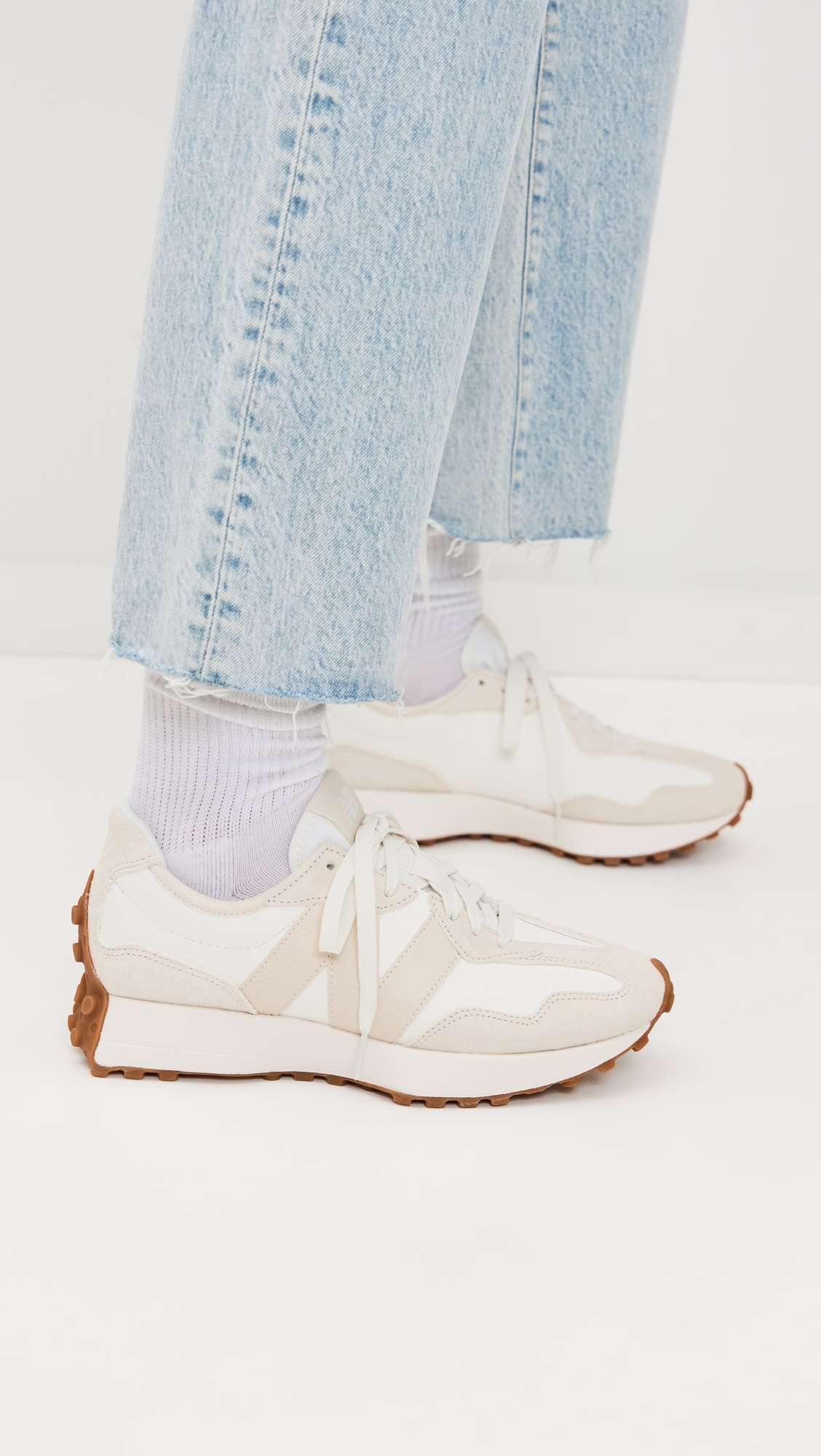 WS 327 Sneakers Beige White