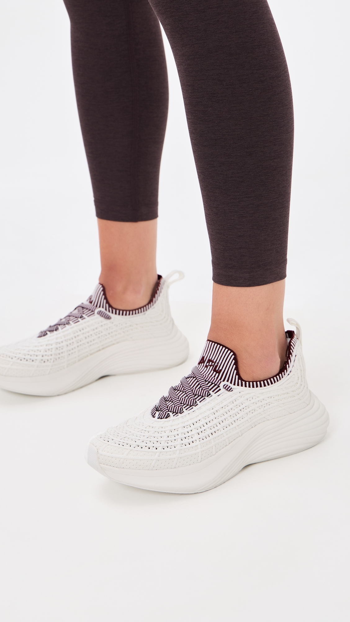 Techloom Zipline Sneakers Ivory/Burgundy/Ribbed