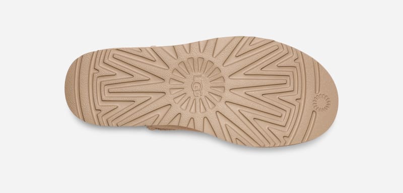 ® Women's Classic Ultra Mini Platform Suede Classic Boots in Driftwood/White Pepper