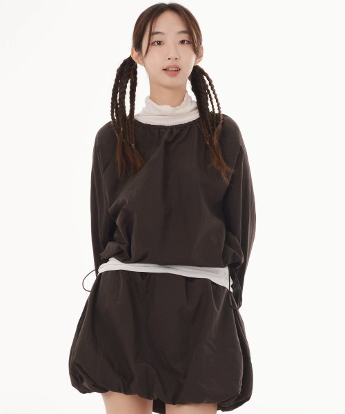 NYLON SHIRRING WARM UP CREW