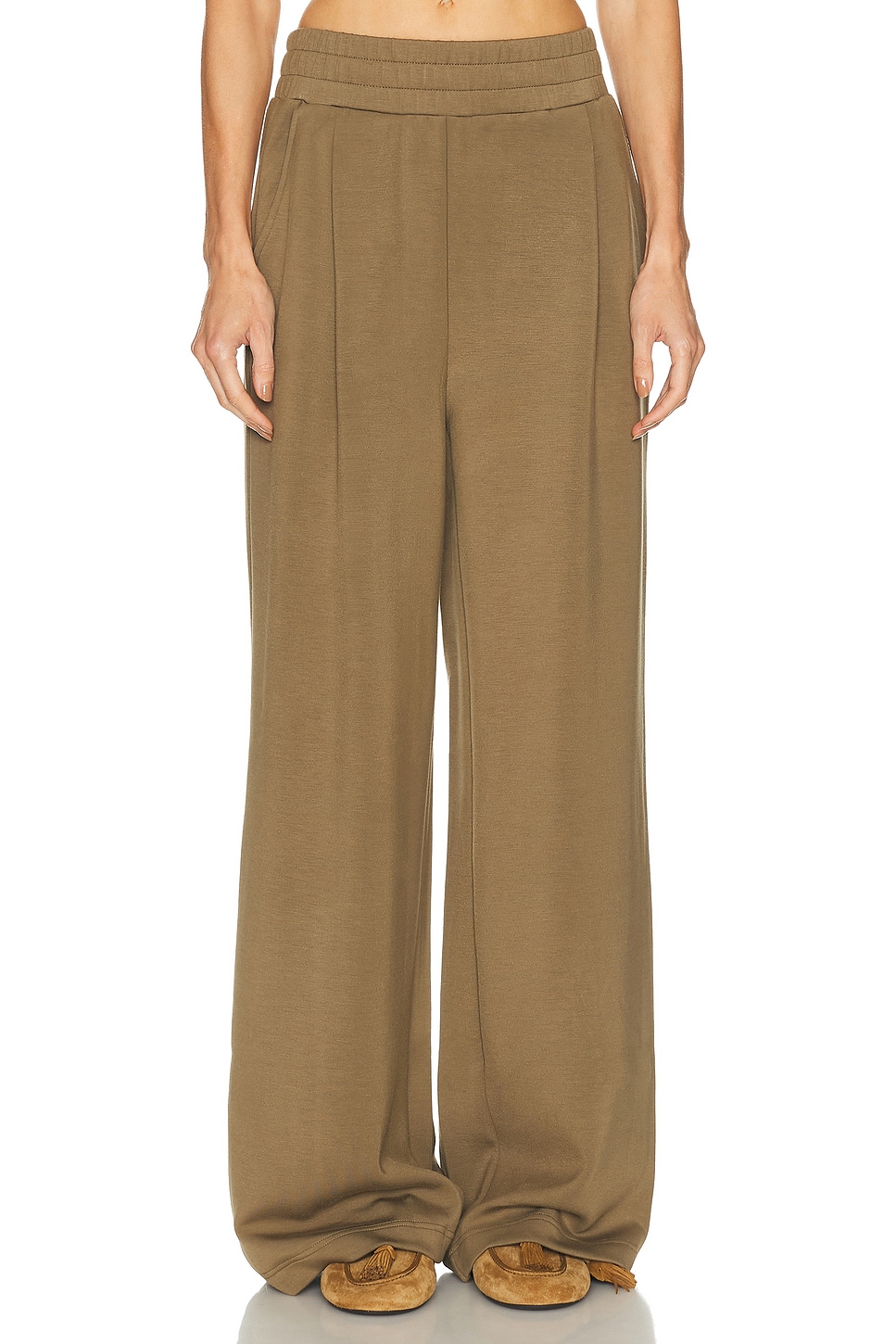 Varley The Extra Wide Leg 32 Pant in Egret - Cream. XS also in L