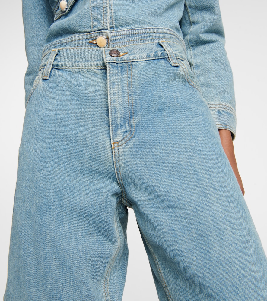 Low-rise flared jeans
