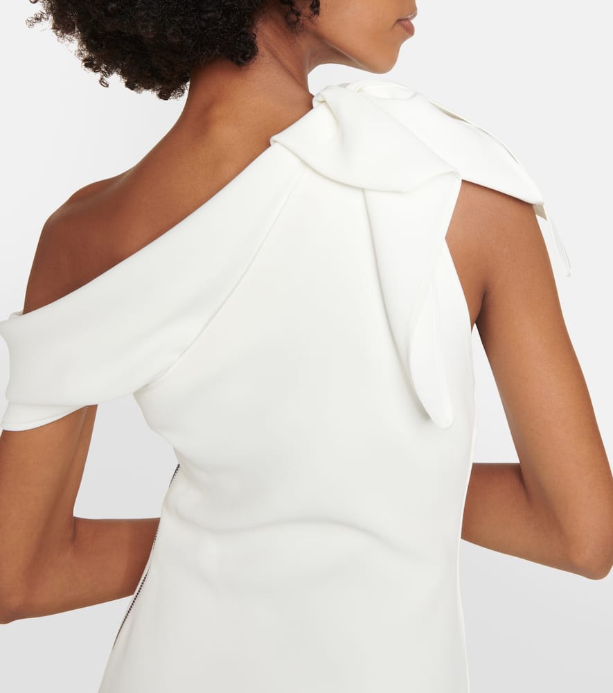 Rigorous gown