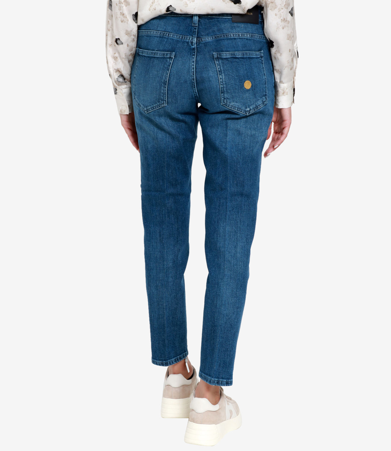 Ziehen Sie die Fuller Jeans an