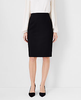 Ann Taylor The Tall Seamed Pencil Skirt in Seasonless Stretch