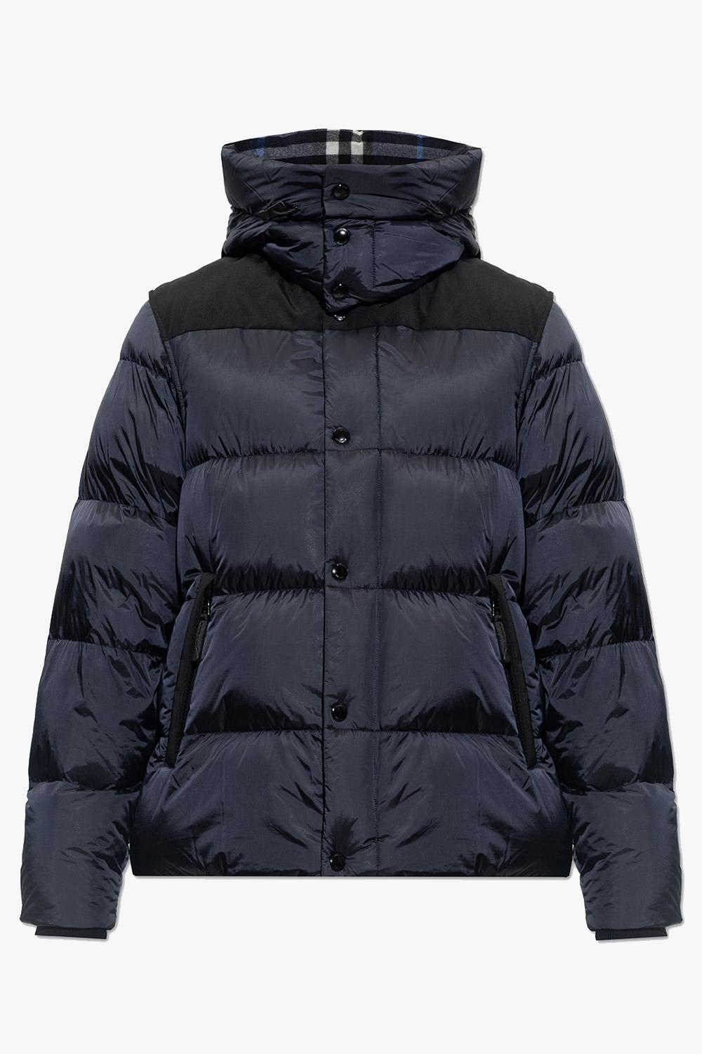 Detachable-sleeve puffer jacket