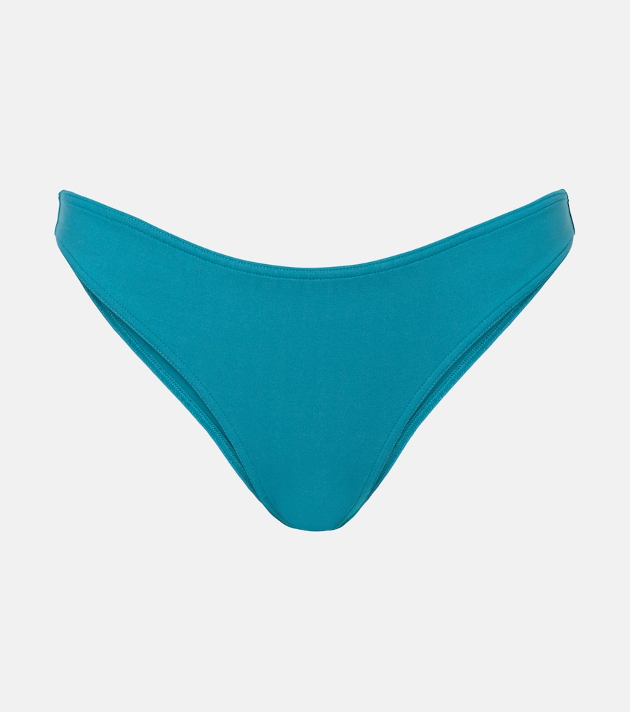 Minimum bikini bottoms