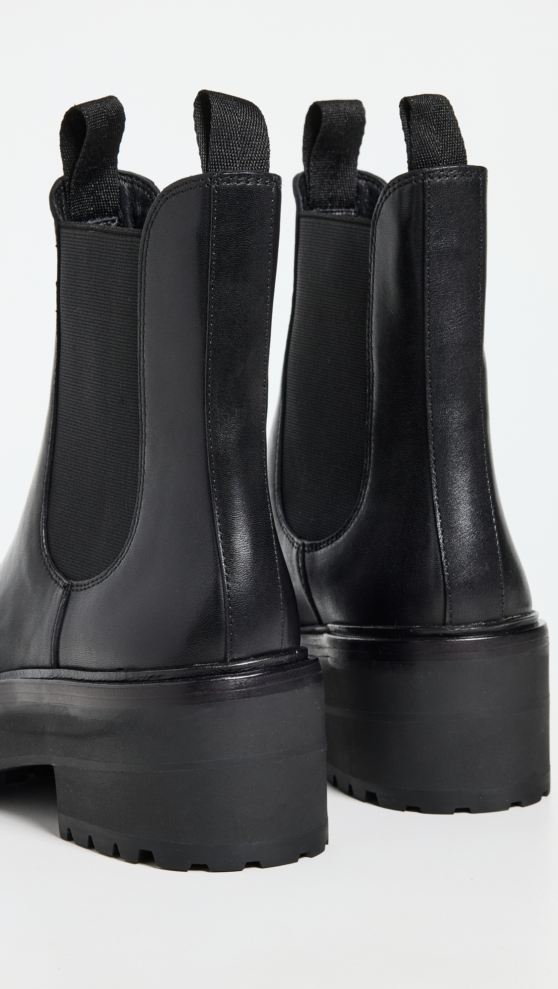 Reggie Rubber Sole Chelsea Boots Black
