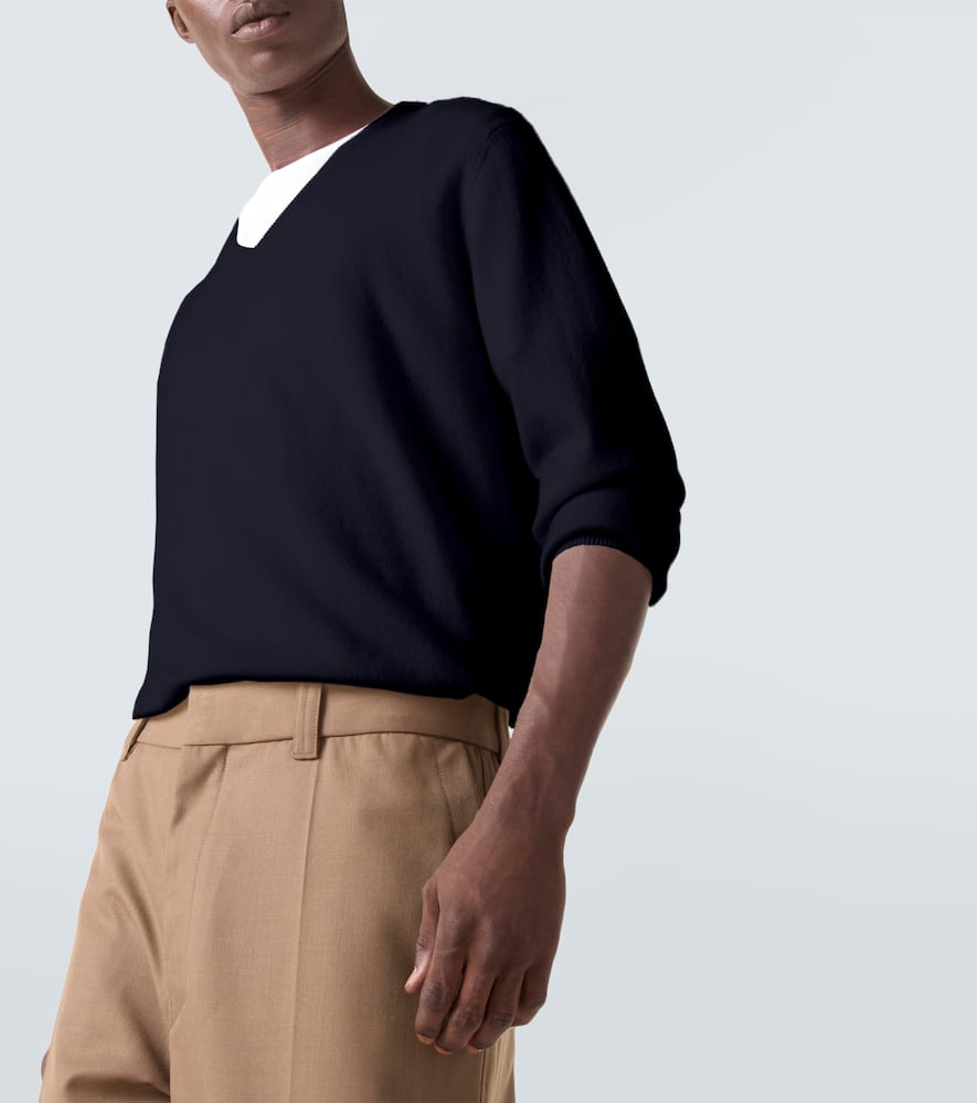 Cashmere sweater