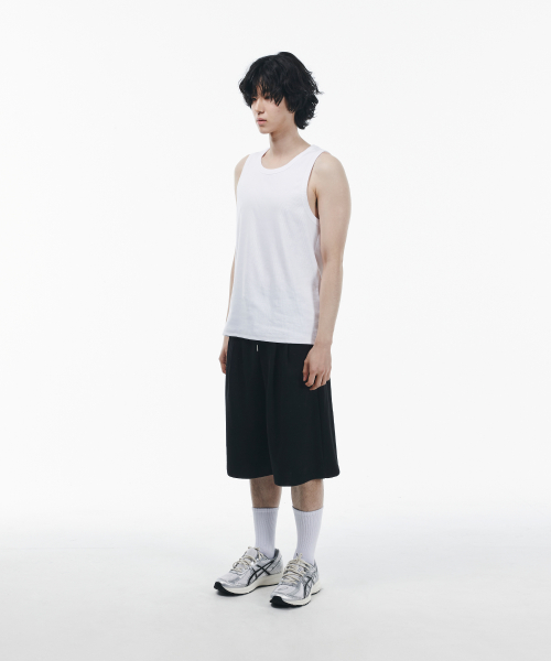 Two-Tuck Regular Bermuda Training Pants