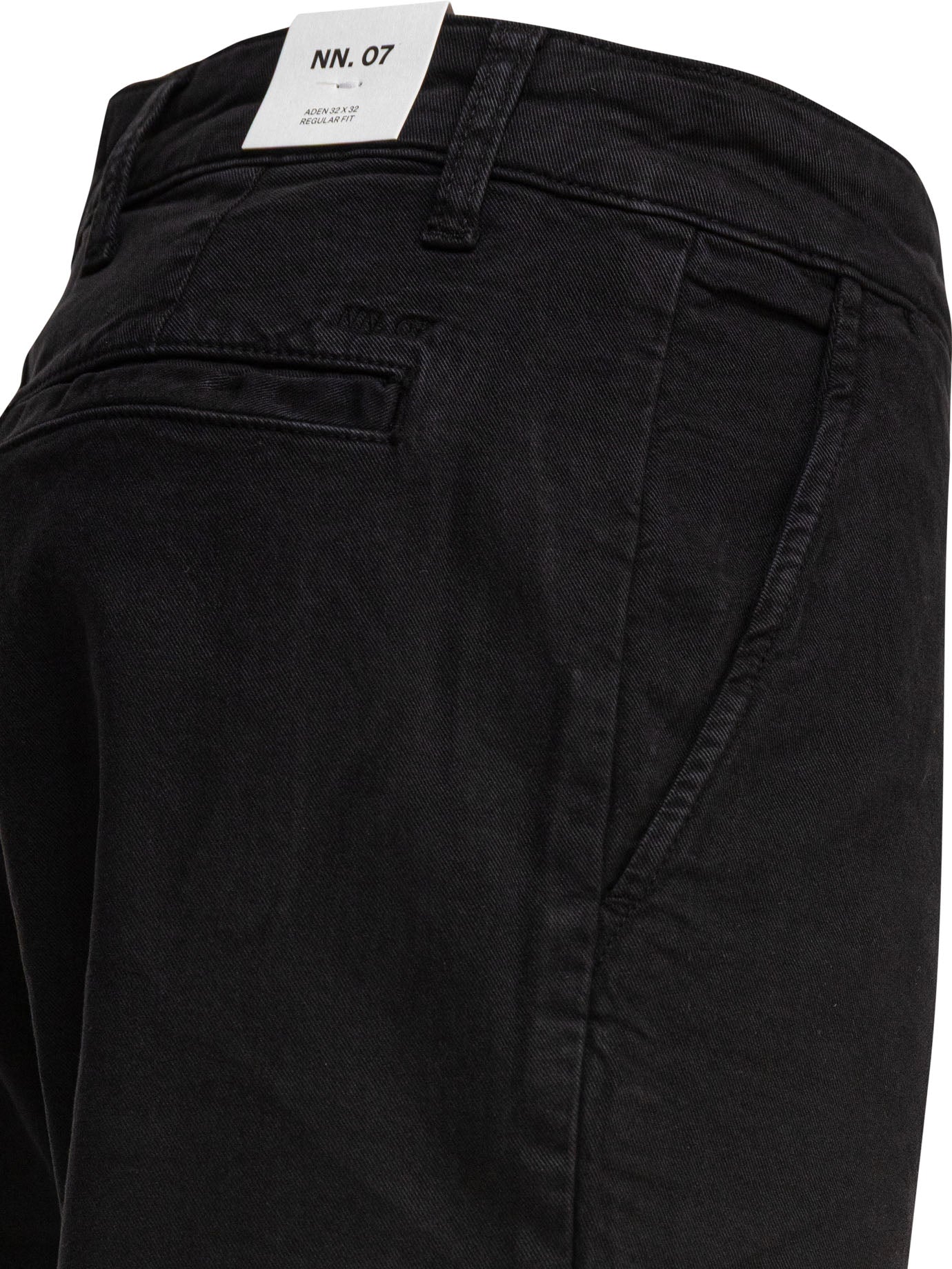 Nn.07 Hosen