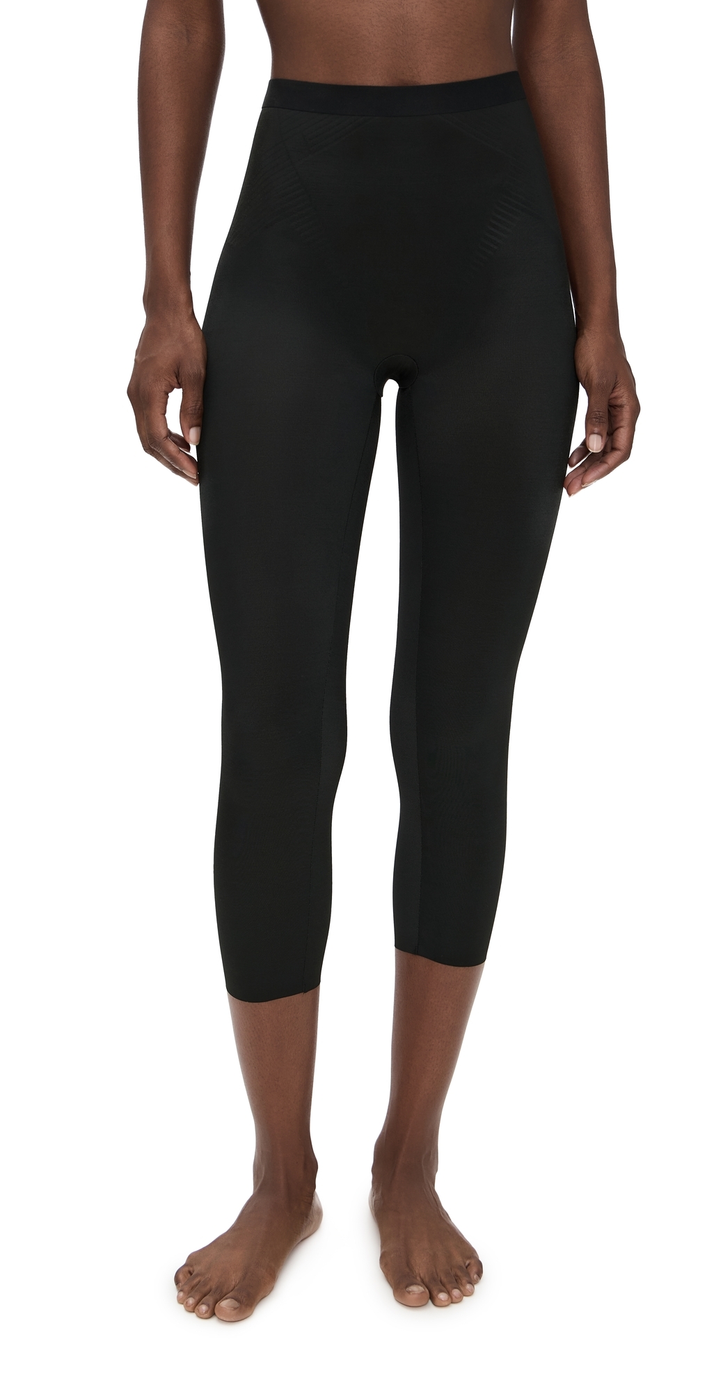 Capri Very Black