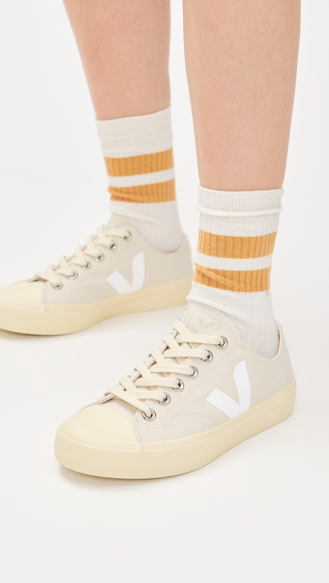 Veja Watta II Low Sneakers Pierre White