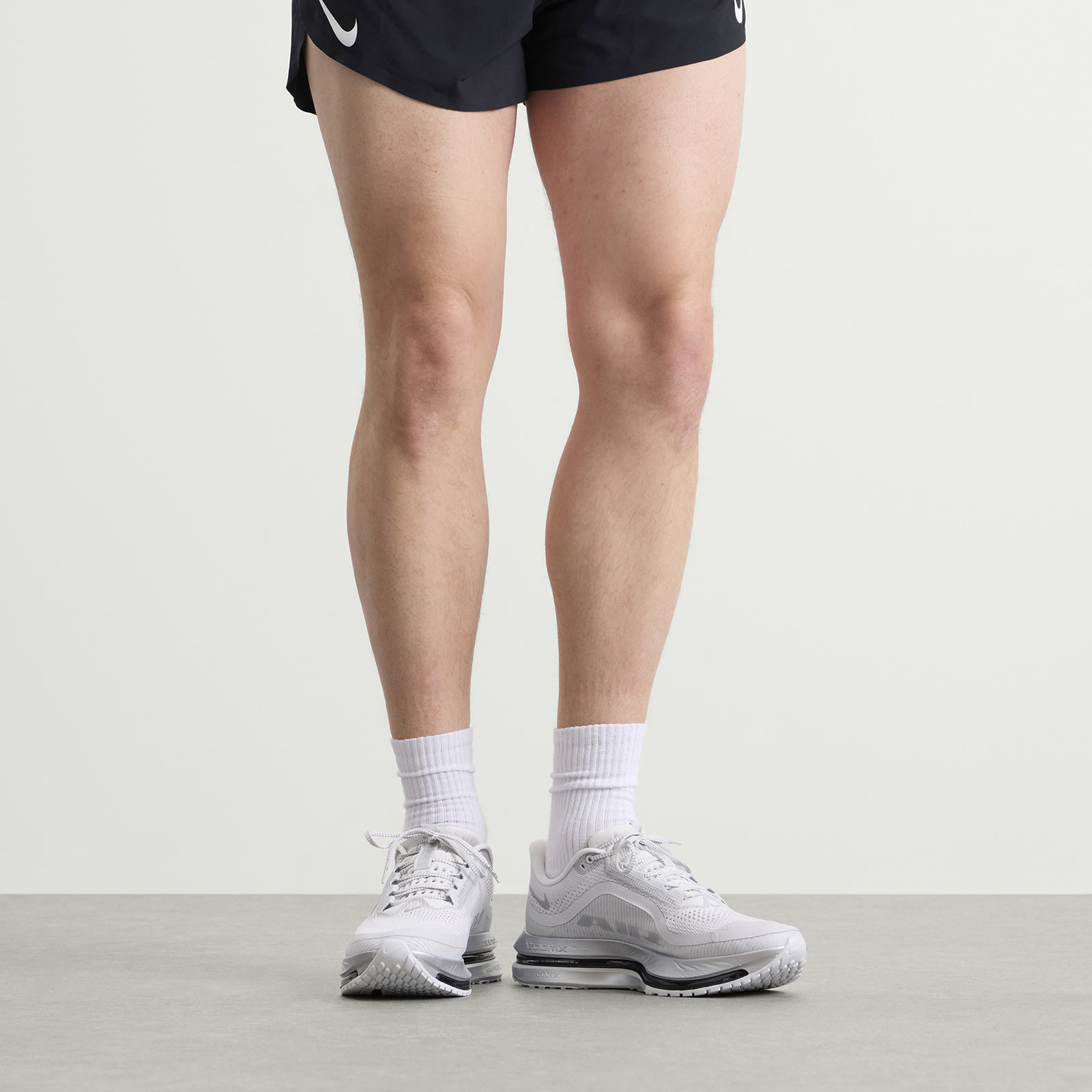 Men's Pegasus Premium Sneaker Photon Dust/Mtlc Silver/Black