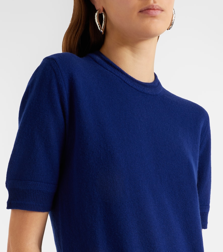Virgin wool sweater
