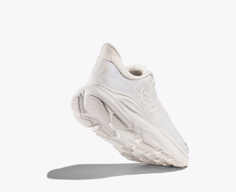 HOKA Clifton 10 Shoes in White/White
