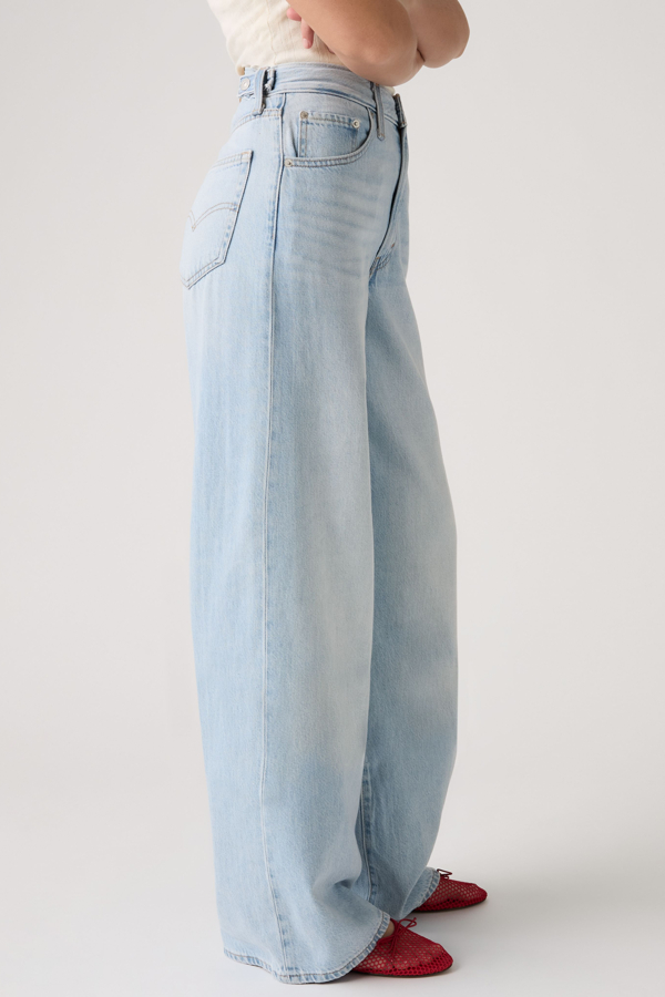 Cinch Wide Leg Jeans