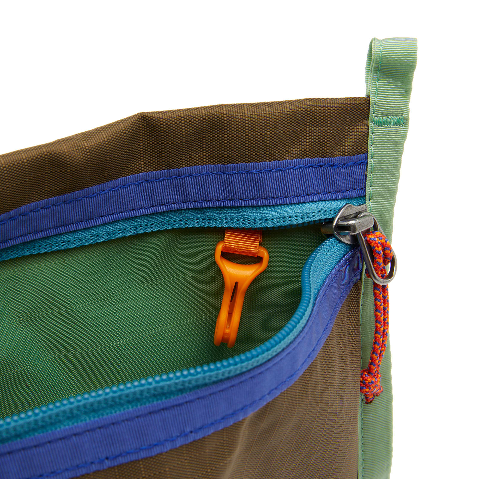 Cotopaxi Men's Lista 2L Lightweight Crossbody Bag in Oak 