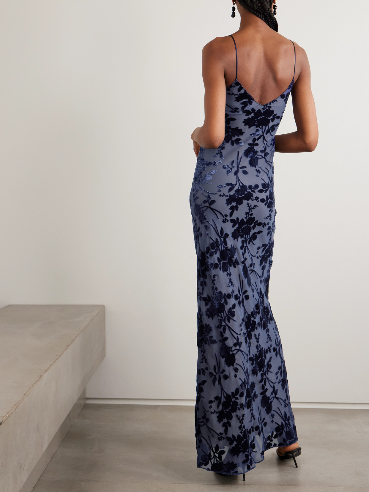 Appliquéd Floral Devoré-velvet Gown - Blue