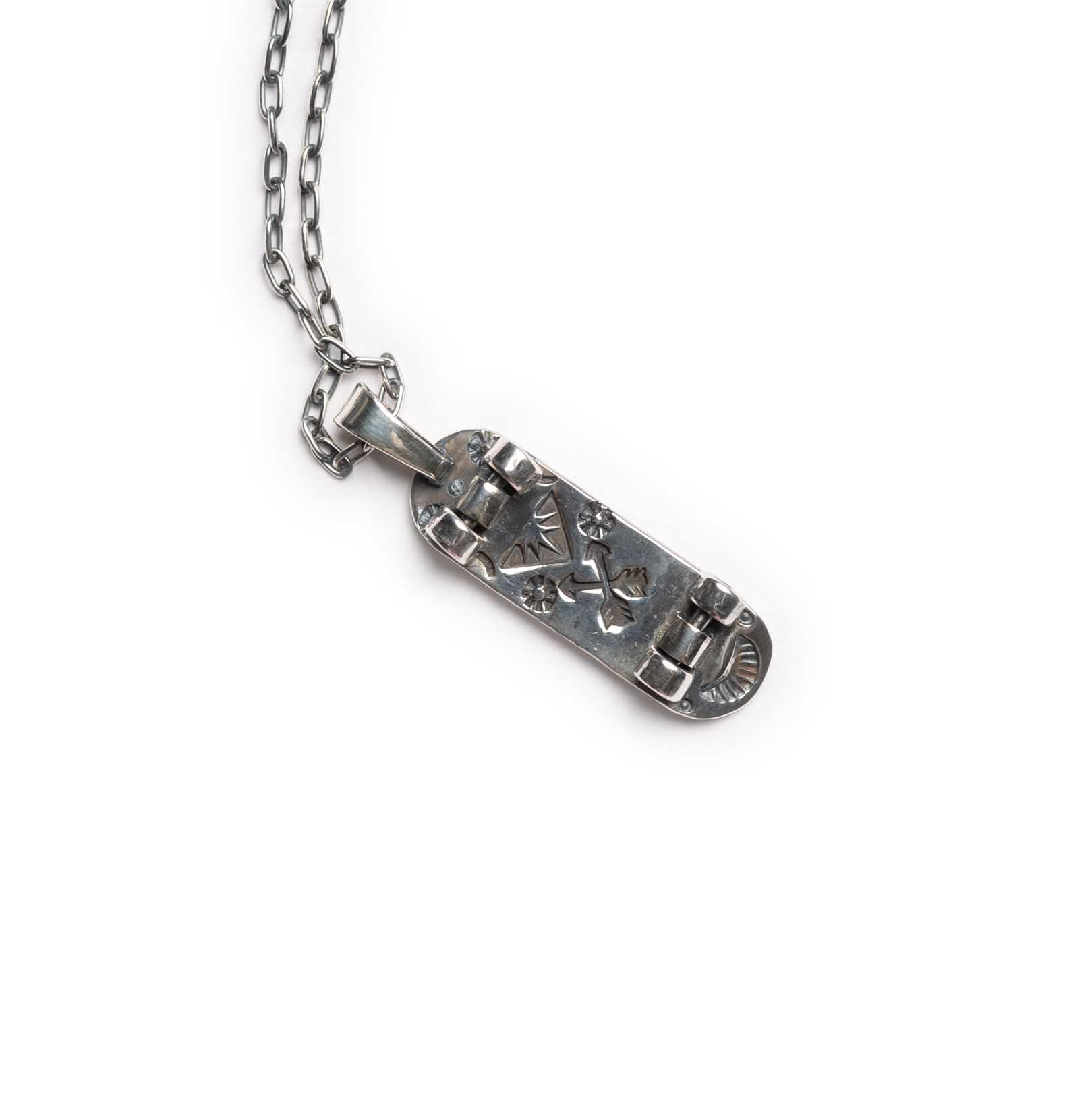 Necklace SK8 Wheels