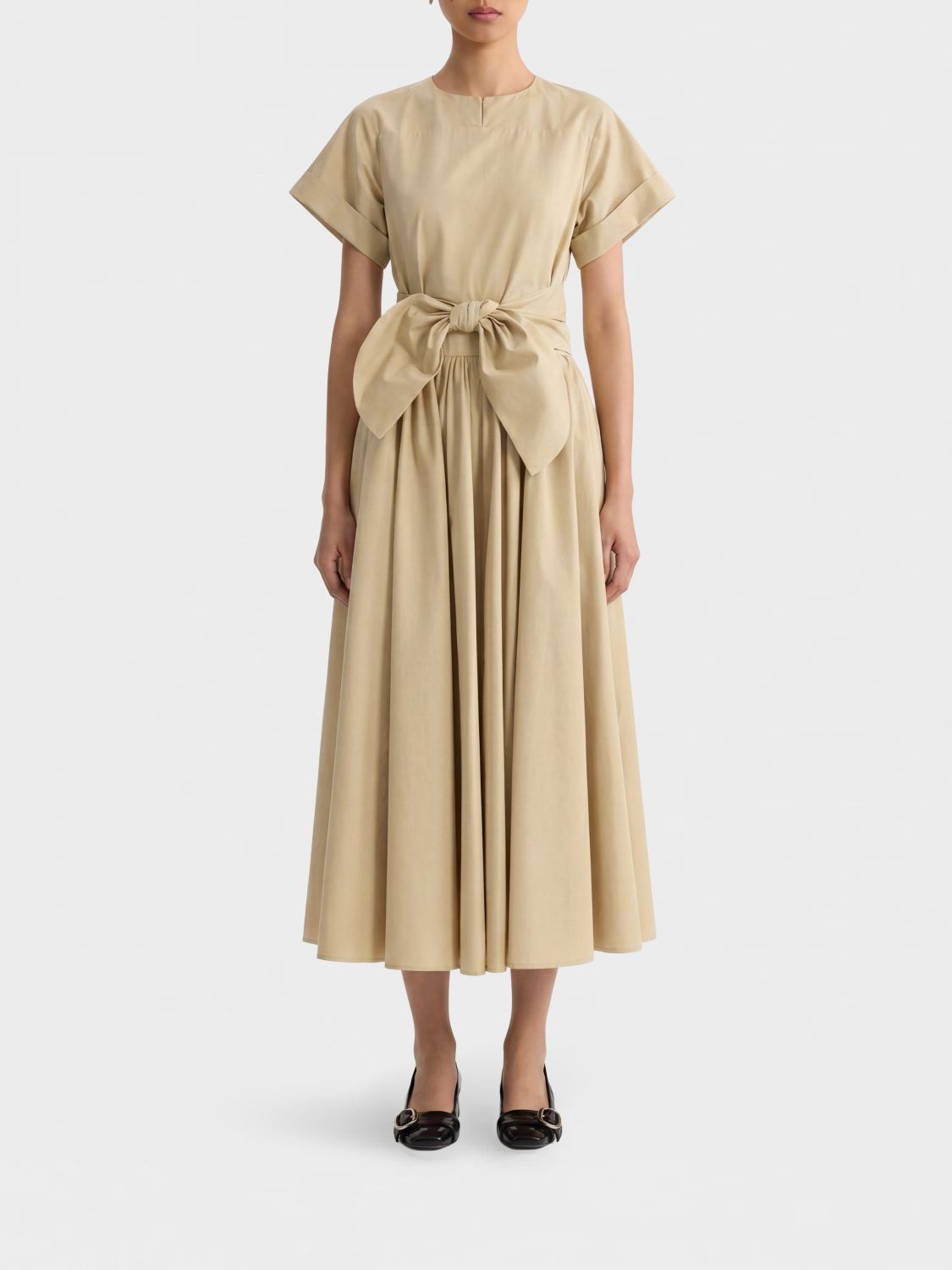 Dress Woman color White