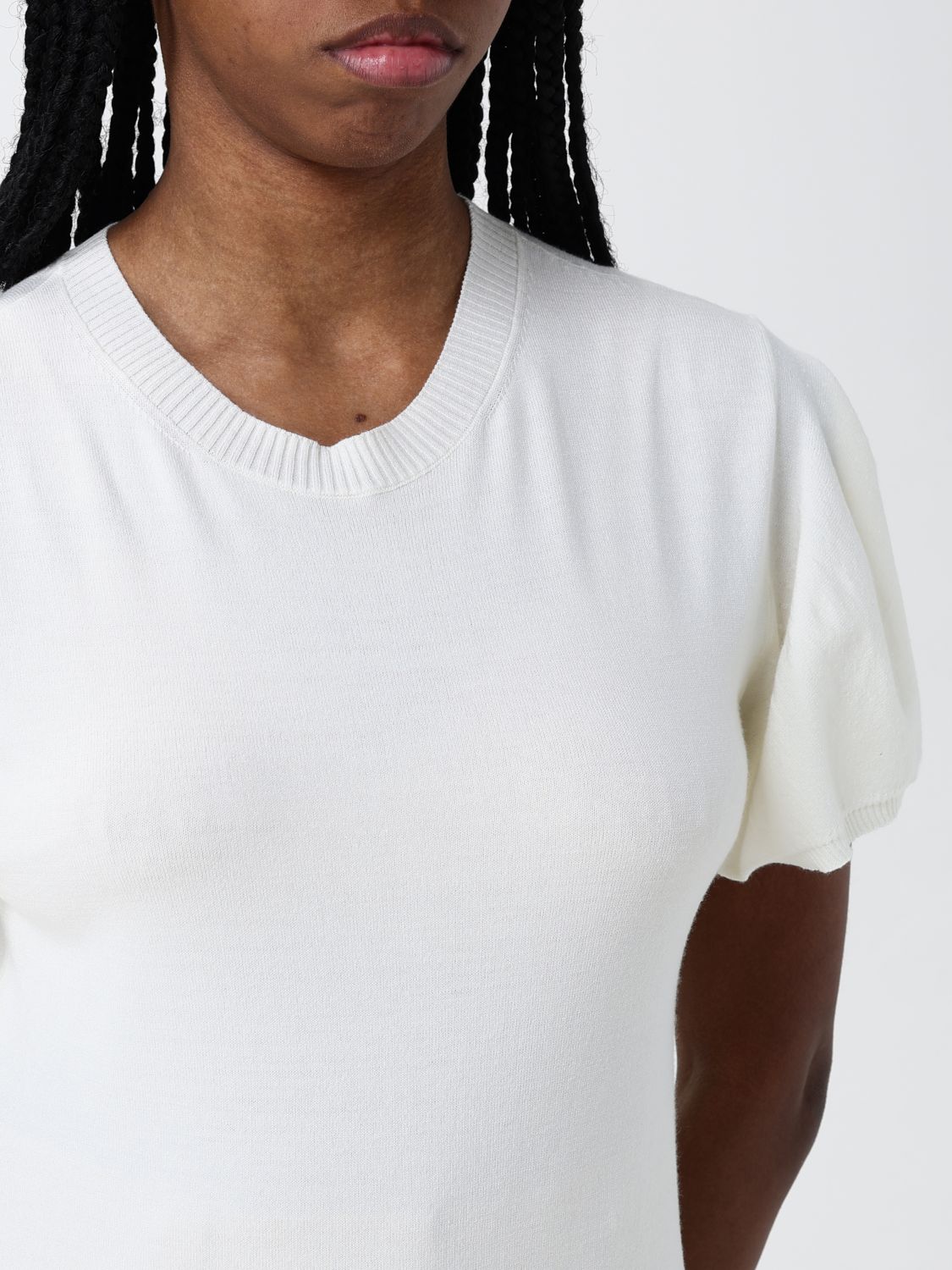 Scalloped-hem knitted T-shirt - 00282_White Snow