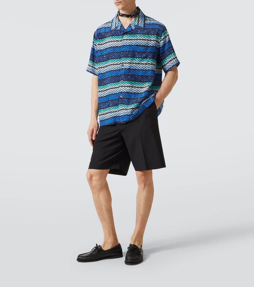Zigzag bowling shirt