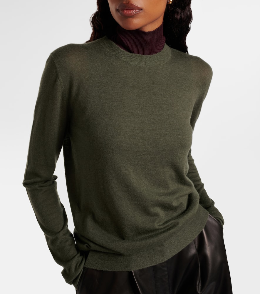 Cashmere sweater