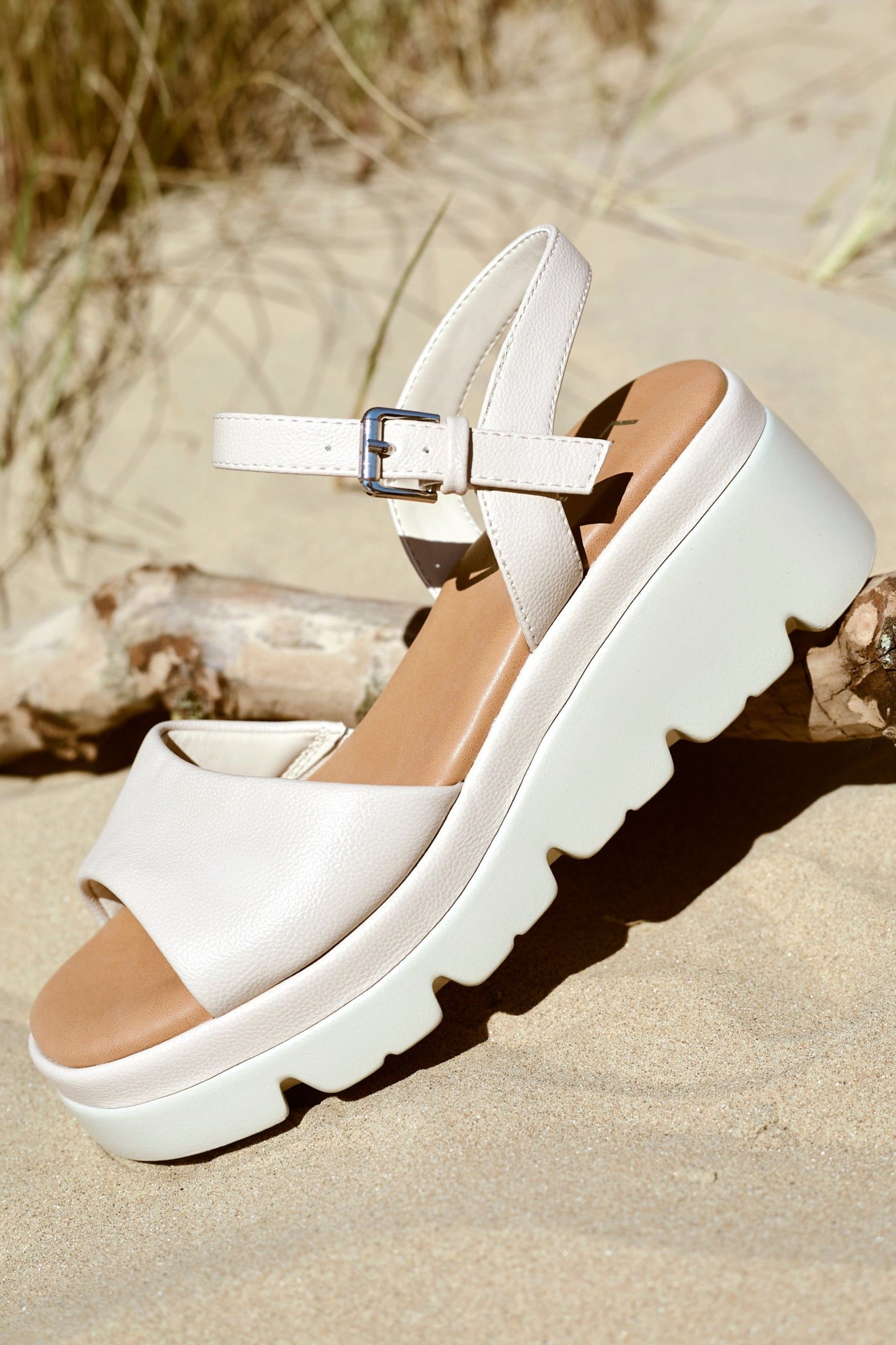 Linzi Women's Nyla Nude Platform Cleated Sandals | : 4/Standard Fit