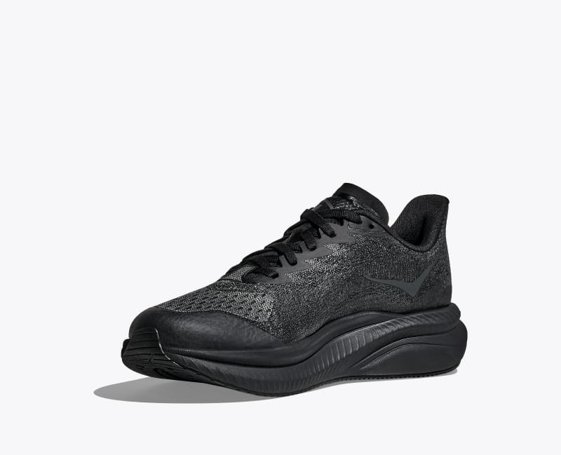 HOKA Mach 6 Shoes in Black/Black