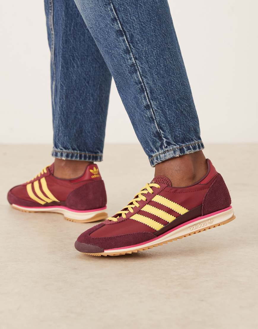 SL 72 OG trainers in maroon and yellow-Red