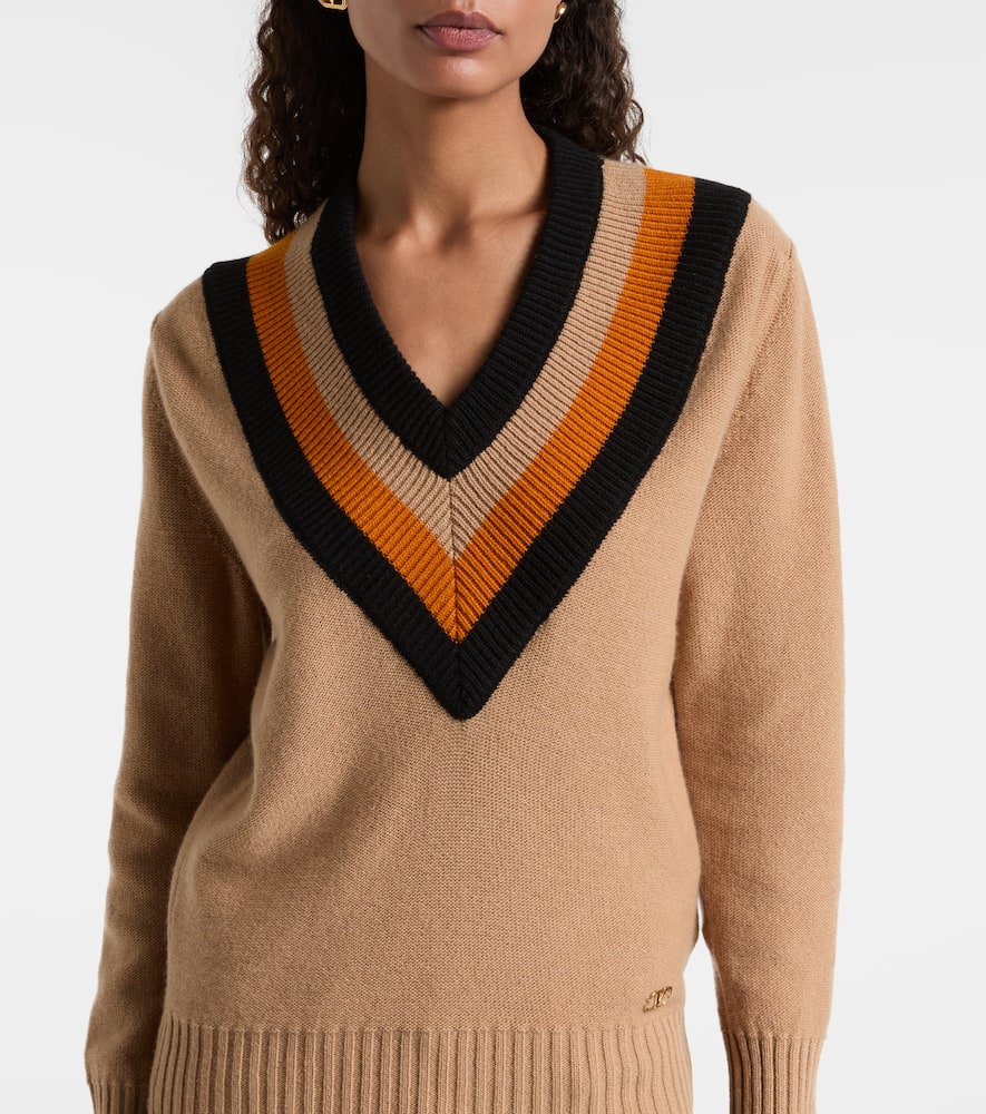Virgin wool sweater