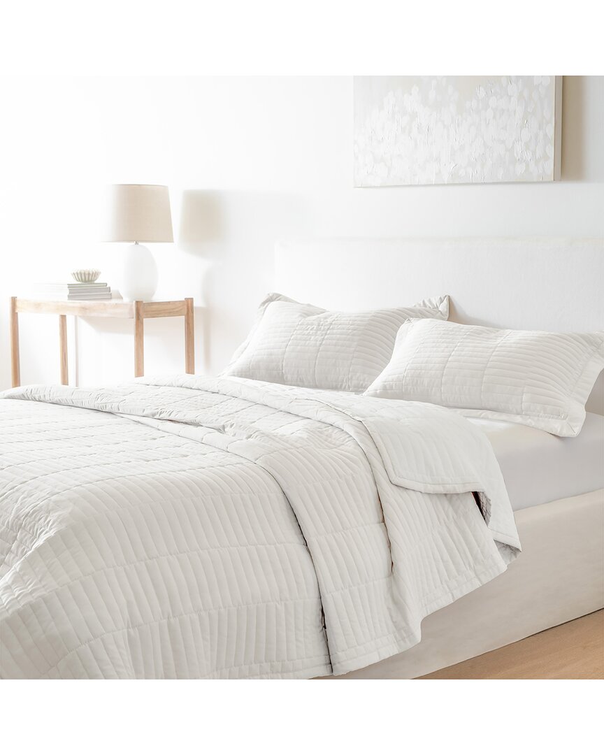 Eternal Codora Reversible Quilt Set