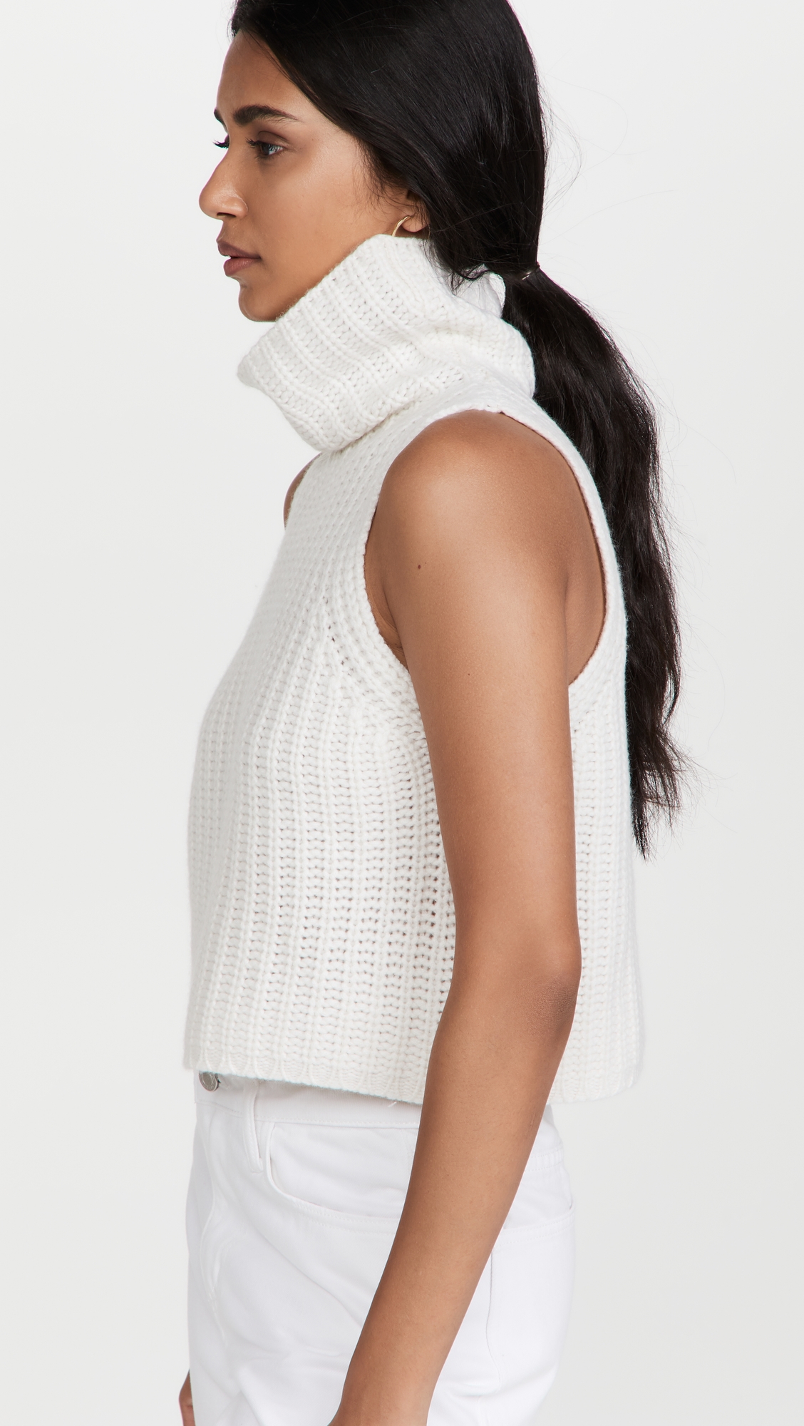 Saige Sleeveless Cashmere Sweater Gardenia