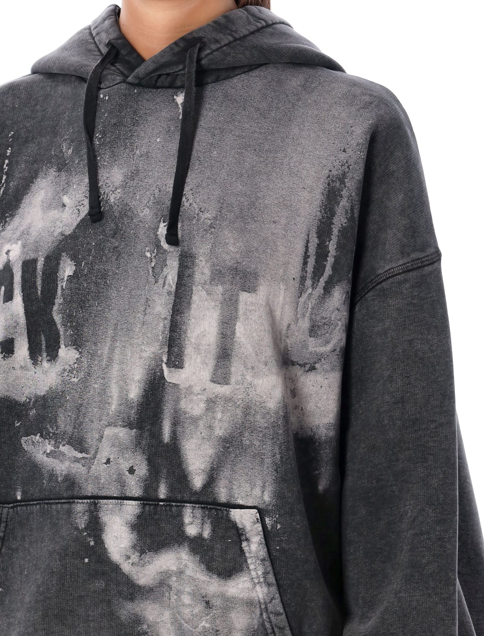 Oversized Graphic Hoodie