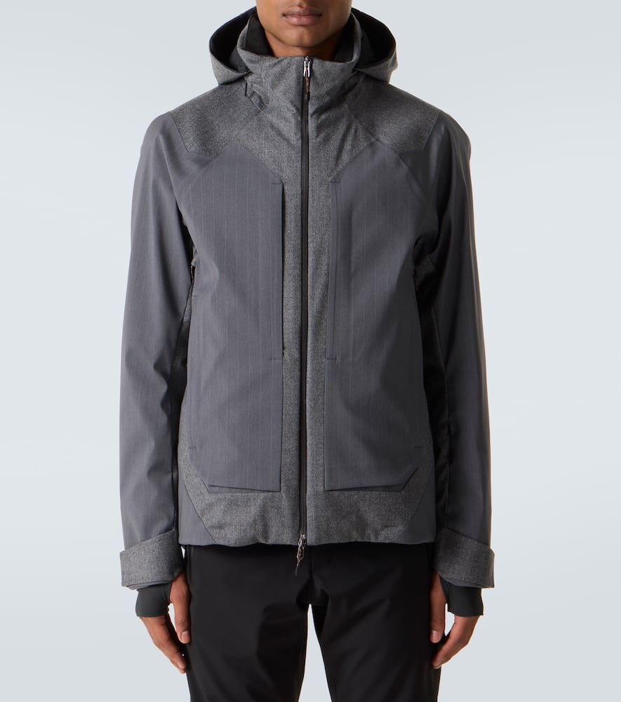 Trace 2.0 pinstripe down jacket