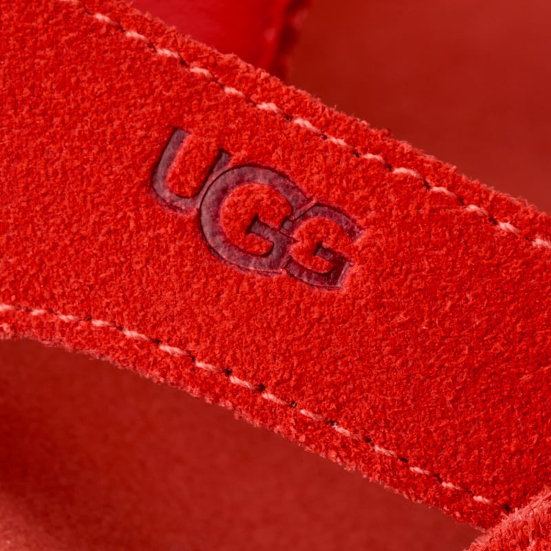 ® Women's GoldenGaze Toe Post Suede Sandals in Red Pepper