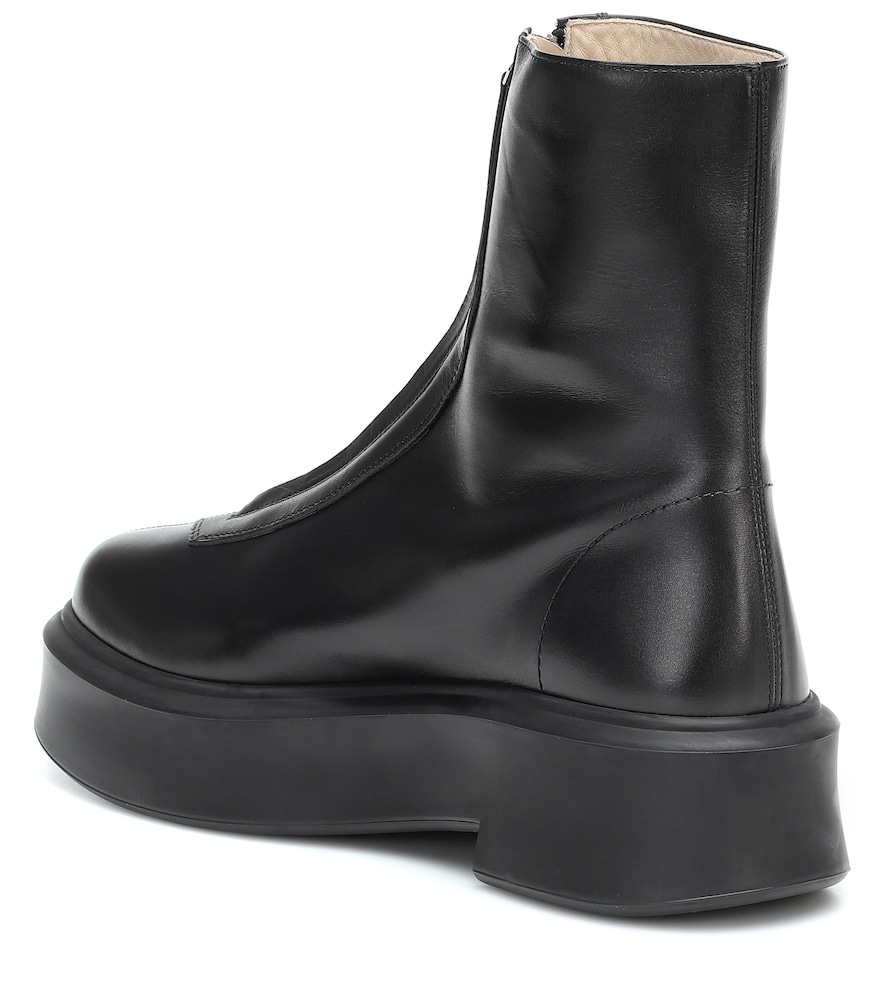 Zipped 1 leather ankle boots