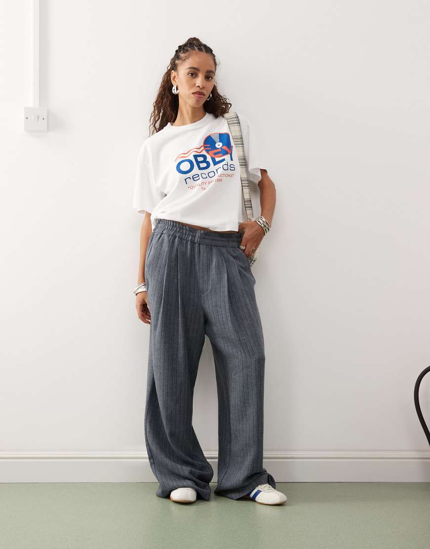 Relaxed pull on trouser in navy stripe
