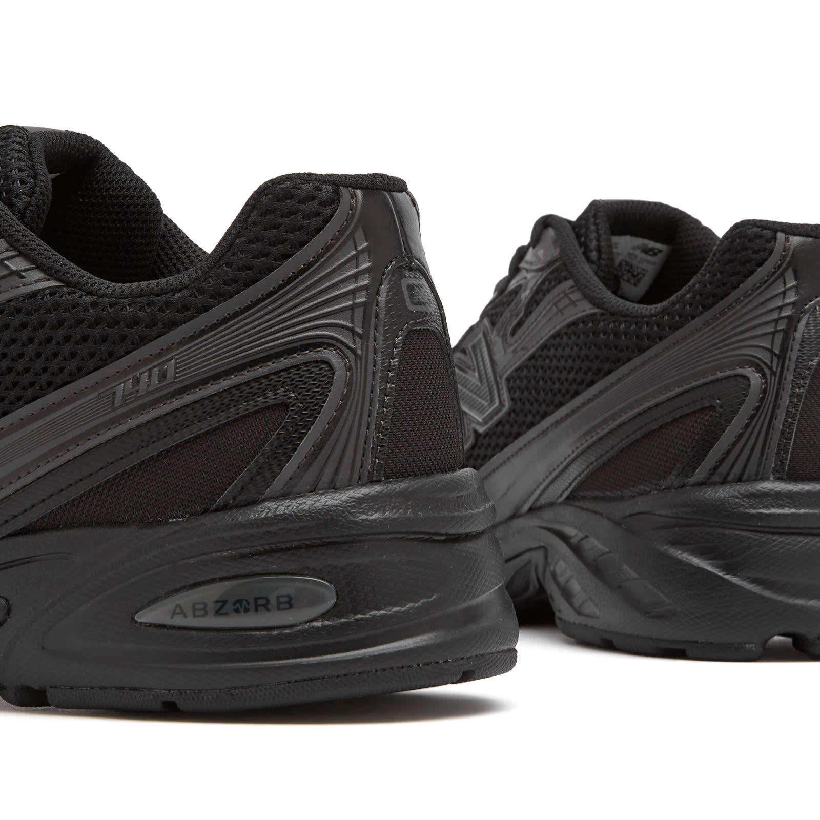 740 Sneaker in Black