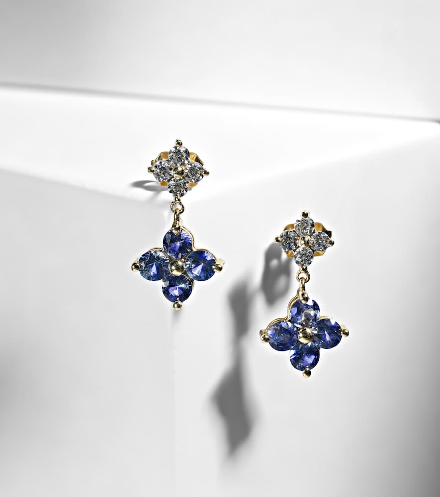 Luckiest Clover 10kt gold earrings with sapphire and diamond