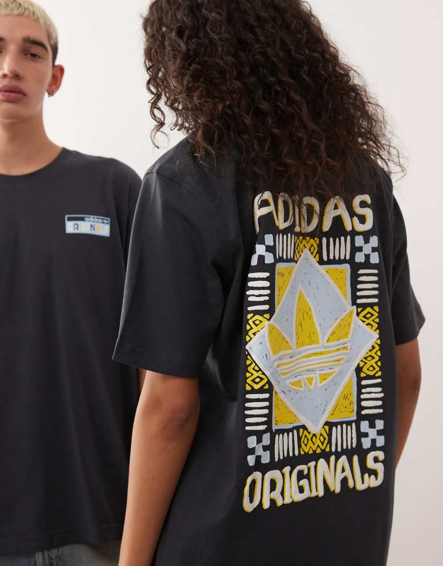 T-shirt with 80's back graphic in washed black