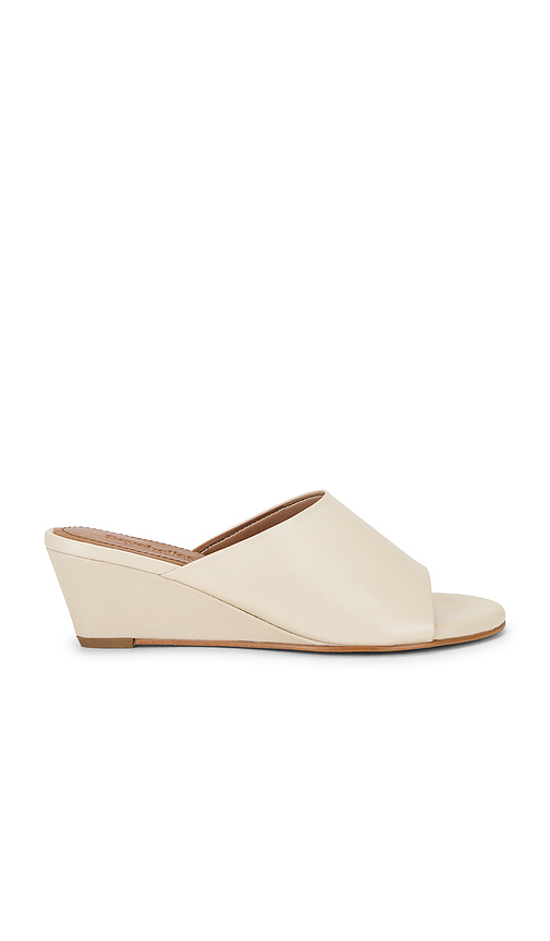 Seychelles Isn't She Lovely Sandal in White. 10. Also , 6.5, 7, 7.5, 8, 8.5, 9