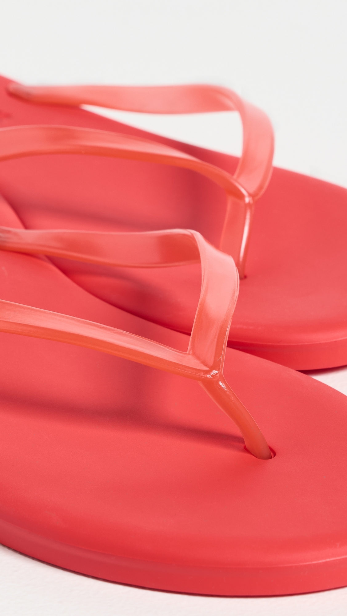 Aqua Jelly Flip Flops Sol Red