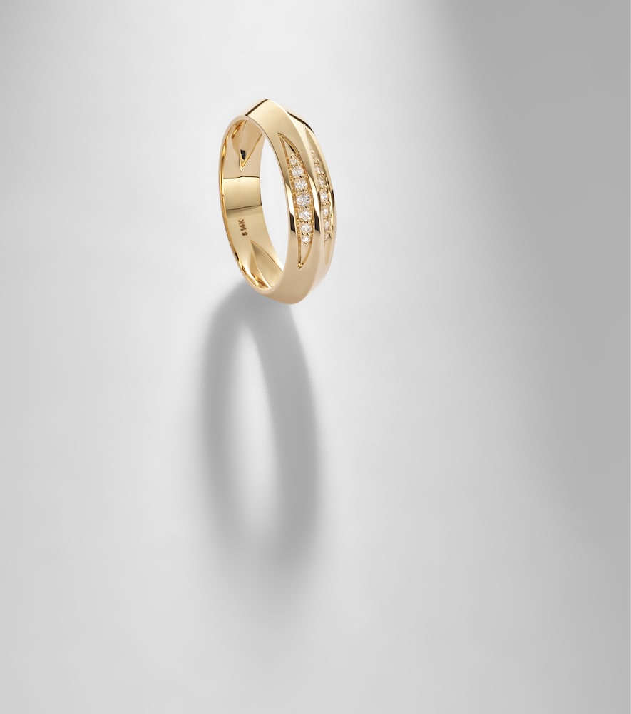 Knife Edge 14kt gold ring with diamonds