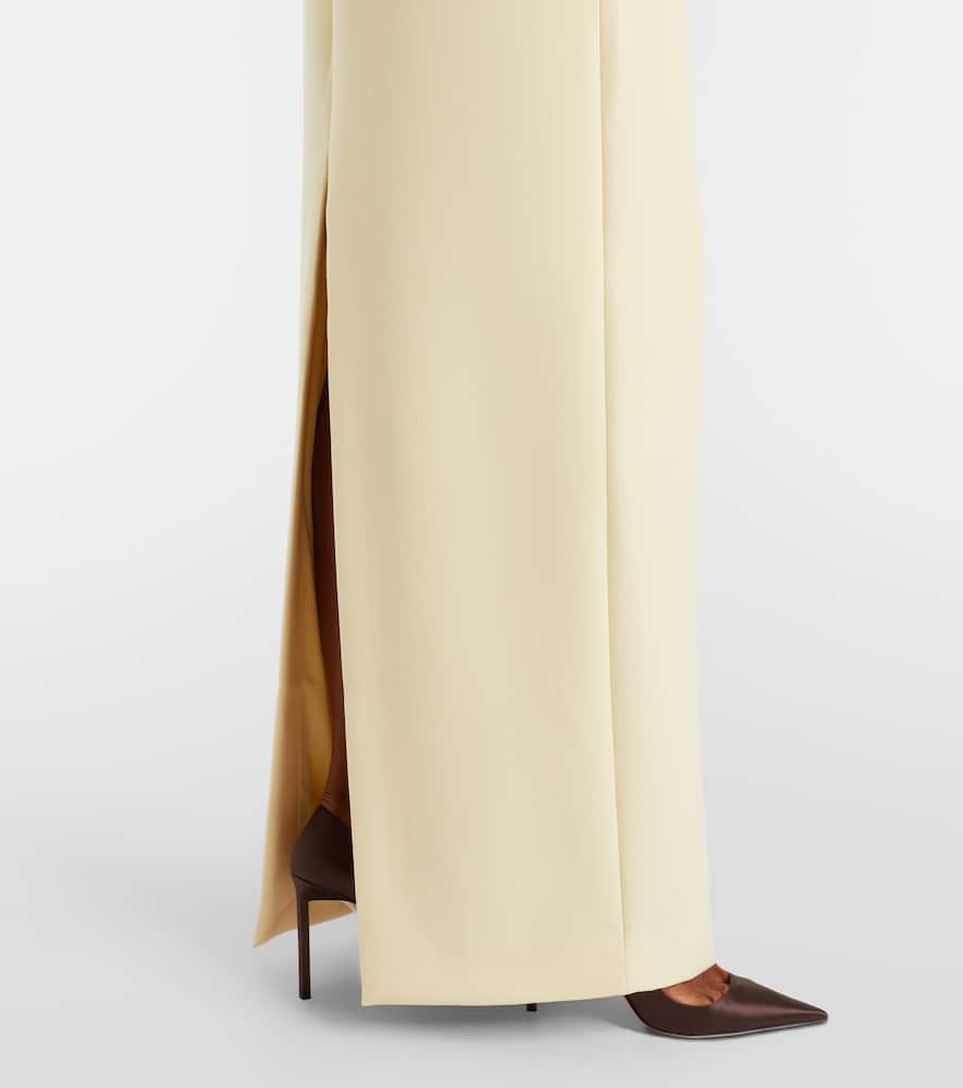 Crêpe gown