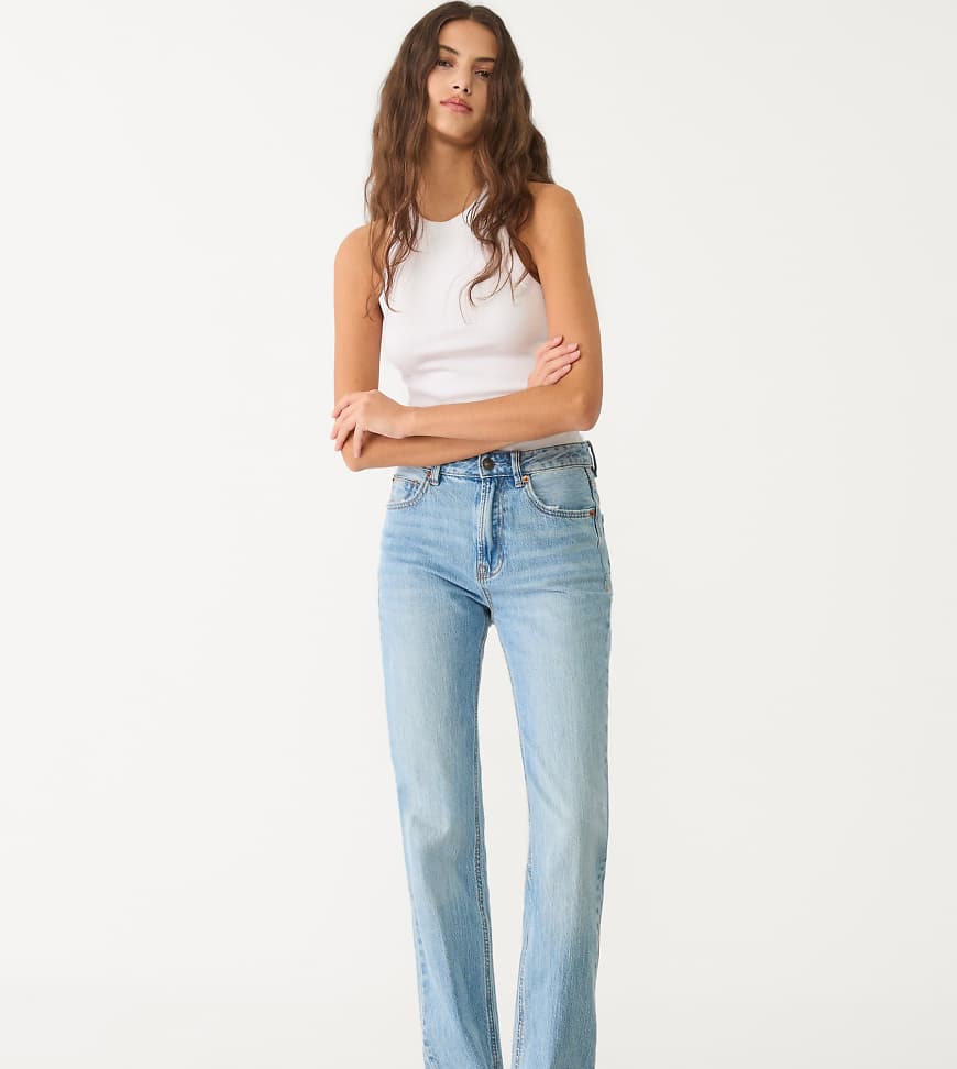 Petite d98 straight-leg vintage effect jeans in light blue