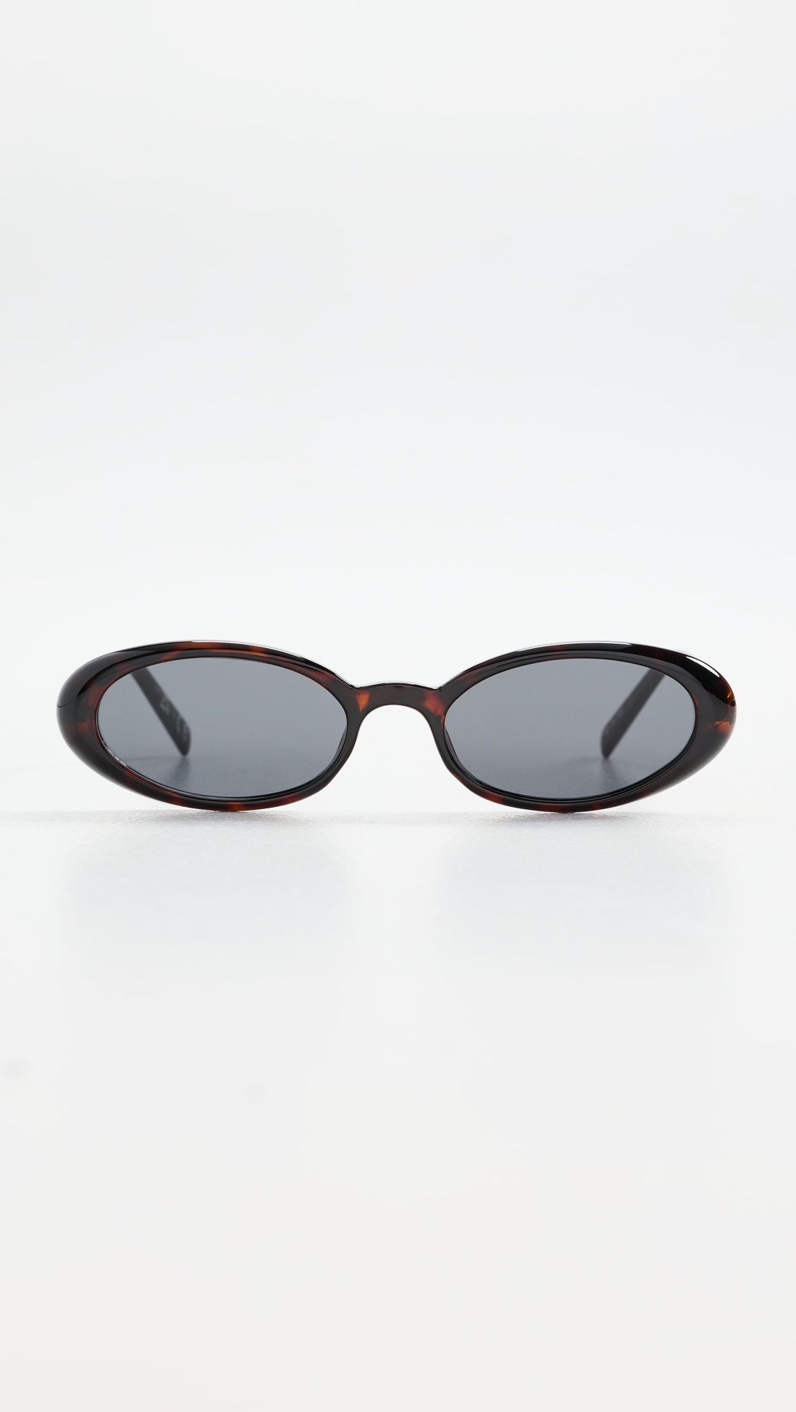 Magnifique Sunglasses Dark Tort One Size