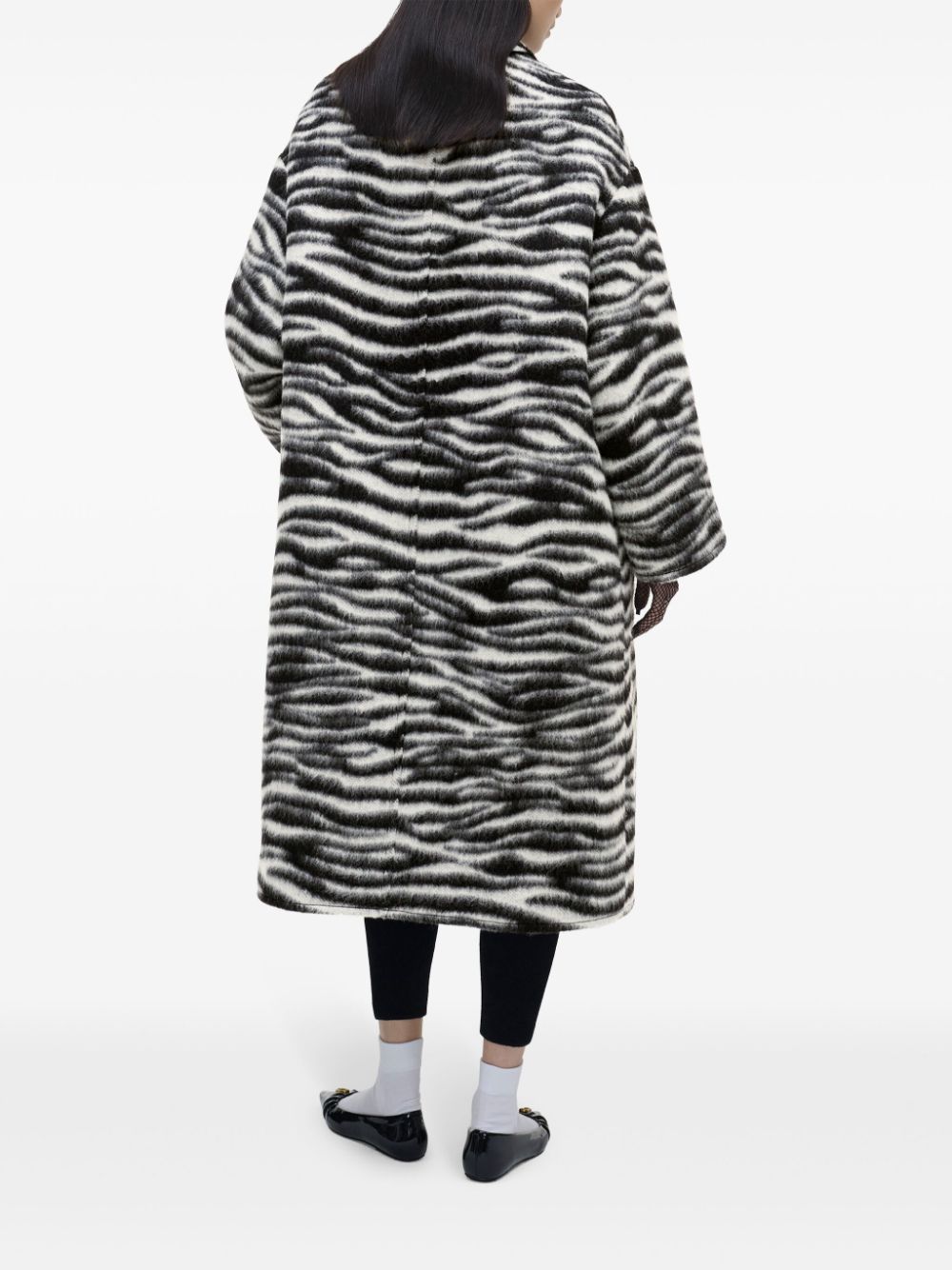 The Zebra brushed coat - Black