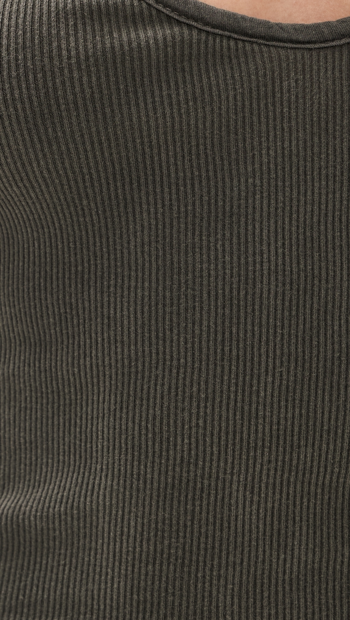 Claire V-Tank Army Green